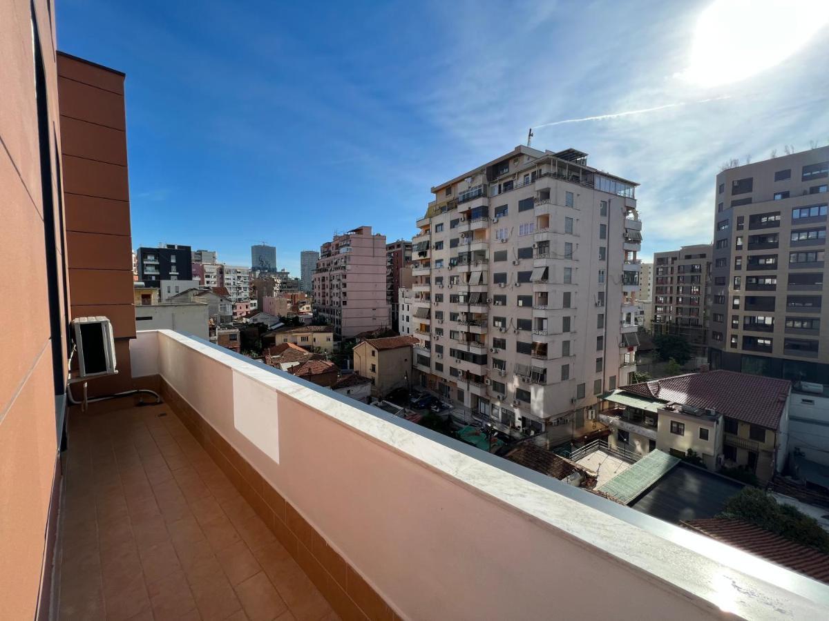 Daily Apartment In Center Tiranë Ngoại thất bức ảnh
