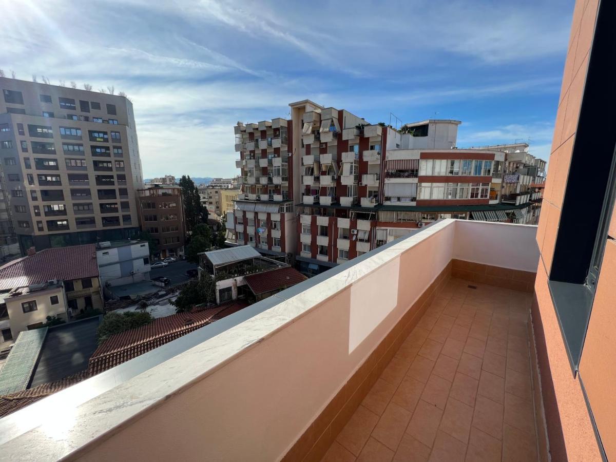 Daily Apartment In Center Tiranë Ngoại thất bức ảnh